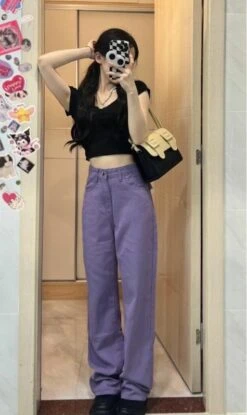 Lilac Loose High Waisted Jeans | Kyujin - NMIXX -Diva s Closet Kyujin NMIXX Lilac Wide Loose High Waisted Jeans 7