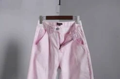 Pink Dyed Boyfriend Jeans | Kyujin - NMIXX 15 Pink Dyed Boyfriend Jeans | Kyujin - NMIXX -Diva s Closet Kyujin NMIXX Pink Dyed Boyfriend Jeans 11 600x397 1