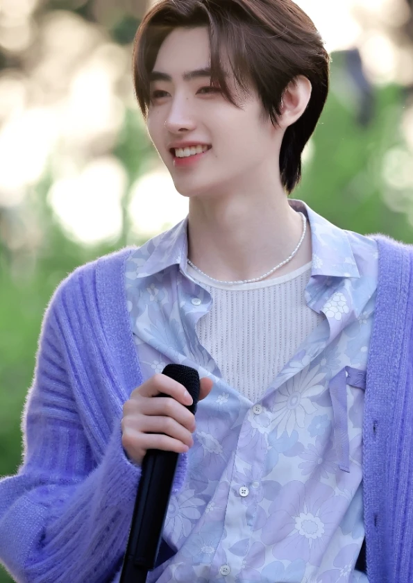 Lilac Floral Summer Shirt | Sunghoon - Enhypen 8 Lilac Floral Summer Shirt | Sunghoon - Enhypen - Image 6