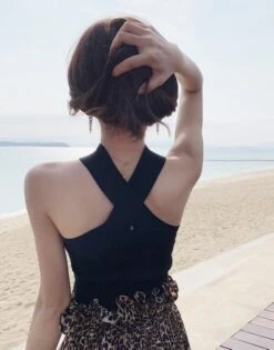 White Criss Cross Tank Top | Lisa - BlackPink 24 White Criss Cross Tank Top | Lisa - BlackPink -Diva s Closet Lisa BlackPink White Criss Cross Tank Top 14 600x766 1