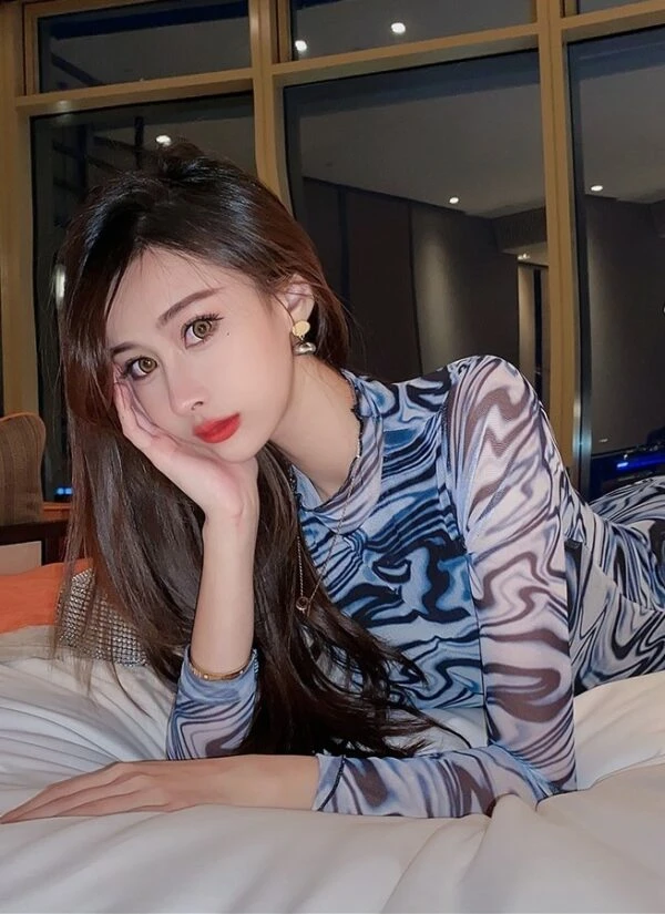 Blue Marble Pattern Slim Dress | Soyeon - (G)I-DLE 16 Blue Marble Pattern Slim Dress | Soyeon - (G)I-DLE - Image 14
