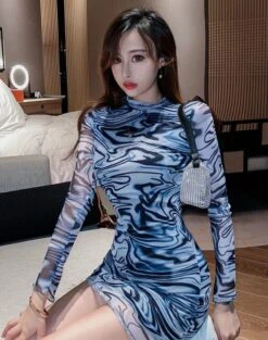 Blue Marble Pattern Slim Dress | Soyeon - (G)I-DLE 23 Blue Marble Pattern Slim Dress | Soyeon - (G)I-DLE -Diva s Closet Marble Pattern Slim Dress Soyeon GI DLE 16 600x760 1