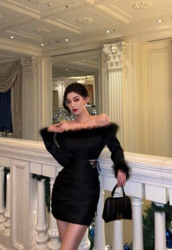Black Off-Shoulder Side Strapped Dress | Miyeon - (G)I-DLE -Diva s Closet Miyeon Black Off Shoulder Side Strapped Dress 8 600x869 1