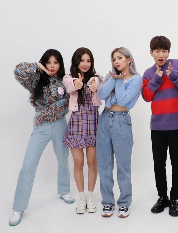 Lilac Plaid Dress | Miyeon - (G)I-DLE 19 Lilac Plaid Dress | Miyeon - (G)I-DLE - Image 17