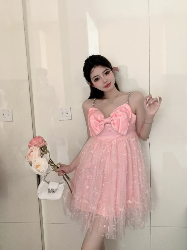 Pink Mesh Bow Dress | Miyeon - (G)I-DLE 7 Pink Mesh Bow Dress | Miyeon - (G)I-DLE - Image 5