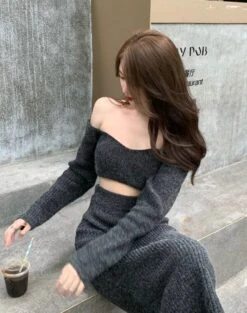 Grey Knitted Skirt | Ningning - Aespa -Diva s Closet Ningning Aespa Grey Knitted Skirt 10 600x760 1