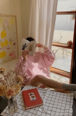 Yellow Letter Embroidered Loose Sweatshirt | Ningning - Aespa 26 Yellow Letter Embroidered Loose Sweatshirt | Ningning - Aespa -Diva s Closet Ningning Aespa Yellow Letter Embroidered Loose Sweater 4