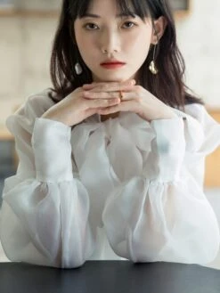 White Lantern Sleeve Bowknot Blouse | Olivia - Loona -Diva s Closet Olivia Loona White Lantern Sleeve Bowknot Blouse 7 600x800 1