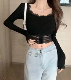 White Lace Edge Top | Onda - Everglow -Diva s Closet Onda Everglow White Lace Edge Top 25 600x672 1