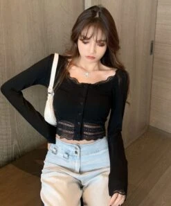 White Lace Edge Top | Onda - Everglow -Diva s Closet Onda Everglow White Lace Edge Top 9 600x721 1