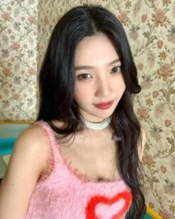 Pink Heart Fur Camisole Crop Top | Joy - Red Velvet -Diva s Closet Pink Heart Fur Camisole Top Joy Red Velvet 02 600x750 1