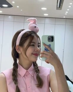 Pink Sleeveless Shirt | Lia - ITZY -Diva s Closet Pink Sleeveless Shirt Lia ITZY 2 600x750 1