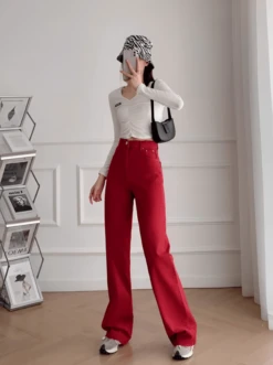 Red Corduroy Wide Leg Jeans | Yunjin - Le Sserafim -Diva s Closet Red Corduroy Wide Leg Jeans Yunjin Le Sserafim 1 600x803 1