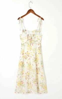 White Bustier Floral Dress | Rose - BlackPink -Diva s Closet Rose BlackPink White Bustier Floral Dress 5 600x965 1