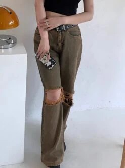 Brown Distressed Boyfriend Jeans | Sakura - Le Sserafim -Diva s Closet Sakura Le Sserafim Brown Distressed Boyfriend Jeans 4