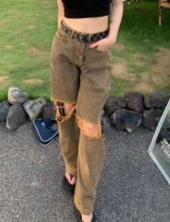 Brown Distressed Boyfriend Jeans | Sakura - Le Sserafim