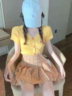 Orange Plaid Pleated Skirt | Seulgi - Red Velvet -Diva s Closet Seulgi Red Velvet Orange Plaid Pleated Skirt 3