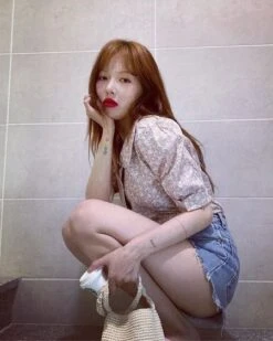 Beige Short Sleeved Floral Blouse | Hyuna 33 Beige Short Sleeved Floral Blouse | Hyuna -Diva s Closet Short Sleeved Floral Blouse Hyuna