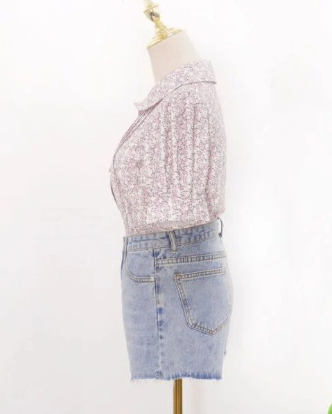 Beige Short Sleeved Floral Blouse | Hyuna 4 Beige Short Sleeved Floral Blouse | Hyuna - Image 2