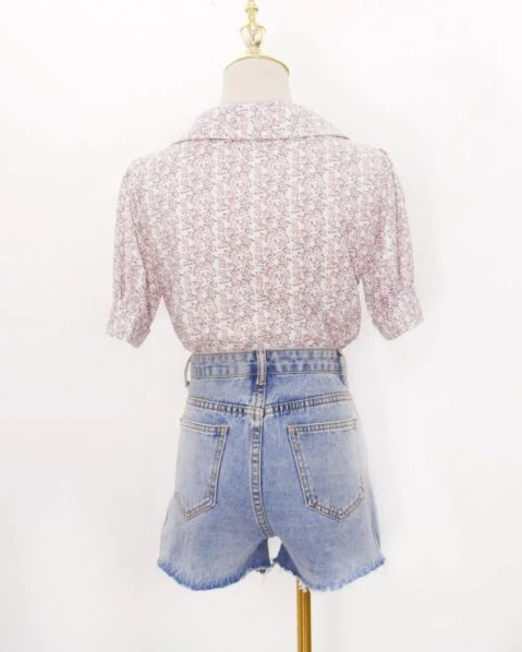 Beige Short Sleeved Floral Blouse | Hyuna 13 Beige Short Sleeved Floral Blouse | Hyuna - Image 11