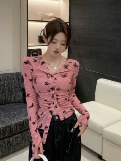 Pink Button-Up Butterfly Print Shirt | Siyeon - Dreamcatcher -Diva s Closet Siyeon Dreamcatcher Pink Button Up Butterfly Print Shirt 1 scaled 600x800 1