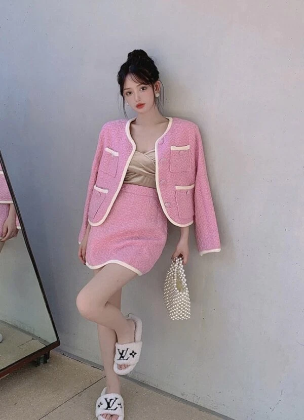 Pink Tweed Jacket And Skirt Set | Somi 7 Pink Tweed Jacket And Skirt Set | Somi - Image 5