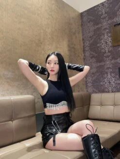 Black Tassel Crop Top | SuA - Dreamcatcher 27 Black Tassel Crop Top | SuA - Dreamcatcher -Diva s Closet Sua Dreamcatcher Black Tassel Crop Top 14 600x800 1