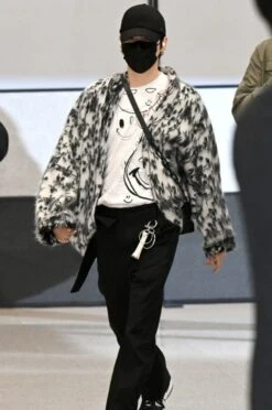 Black Keyring-Detail Trouser | Suga - BTS -Diva s Closet Suga BTS Black Keyring Detail Trouser 1 600x904 1