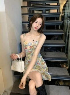 Green Oil Painting Design Floral Sling Dress | Sullyoon - NMIXX -Diva s Closet Sullyoon NMIXX Green Floral Sling Dress 8 600x812 1