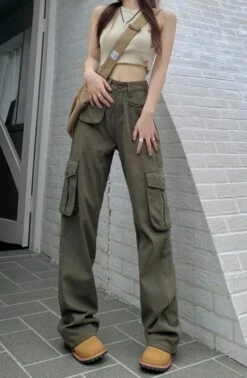 Green Multi Pocket Cargo Pants | Sunghoon - Enhypen -Diva s Closet Sunghoon Enhypen Green Multi Pocket Cargo Pants 2 600x919 1