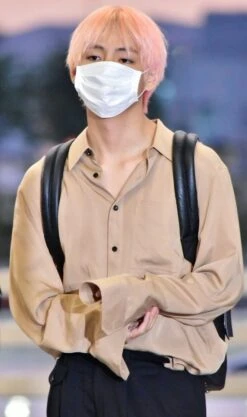 Beige Loose Shirt | Taehyung - BTS -Diva s Closet Taehyung BTS Beige Loose Shirt 3