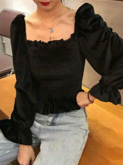 Black Velvet Square Collar Top | Wheein - Mamamoo 15 Black Velvet Square Collar Top | Wheein - Mamamoo -Diva s Closet Wheein Velvety Square Collar Blouse 8 e1643203027248