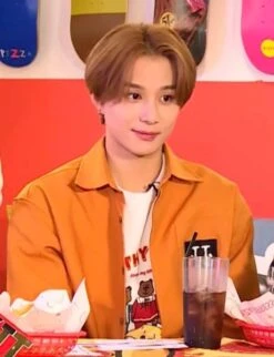 White Bear Family Sweatshirt | Jungwoo - NCT 12 White Bear Family Sweatshirt | Jungwoo - NCT -Diva s Closet White Bear Family Sweatshirt Jungwoo NCT Idol 1 600x783 1