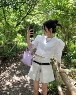 White Center Pleats Skirt | Dahyun - Twice -Diva s Closet White Center Pleats Skirt Dahyun Twice 2 600x751 1