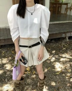 White Center Pleats Skirt | Dahyun - Twice -Diva s Closet White Center Pleats Skirt Dahyun Twice 7 600x750 1