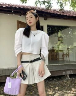 White Center Pleats Skirt | Dahyun - Twice -Diva s Closet White Center Pleats Skirt Dahyun Twice 9 600x750 1