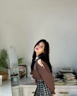 White Crop Shirt | Yuna - ITZY 41 White Crop Shirt | Yuna - ITZY -Diva s Closet White Crop Shirt Yuna ITZY 2 600x750 1