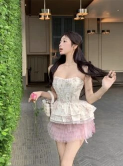 White Floral Peplum Corset Tube Top | Jennie - BlackPink -Diva s Closet White Floral Peplum Corset Tube Top Jennie BlackPink 2 600x807 1