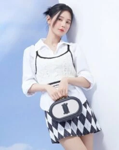 White Knitted Top With Black Linings | Miyeon - (G)I-DLE -Diva s Closet White Knitted Top With Black Linings Miyeon GI DLE inspi 600x750 1