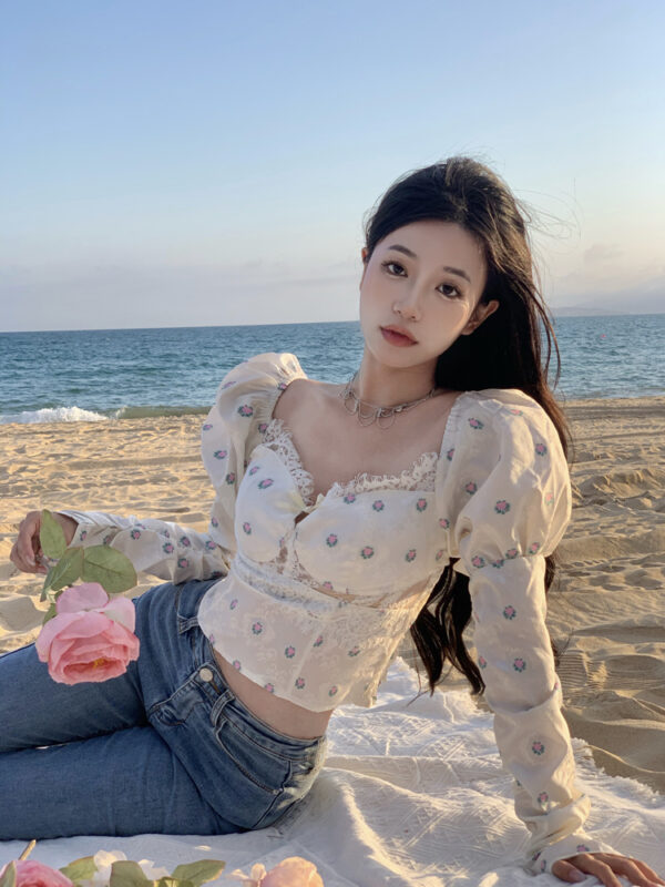 Front Page 25 Front Page -Diva s Closet White Lace Puff Sleeve Floral Top Sihyeon Everglow 4 600x800 1 1