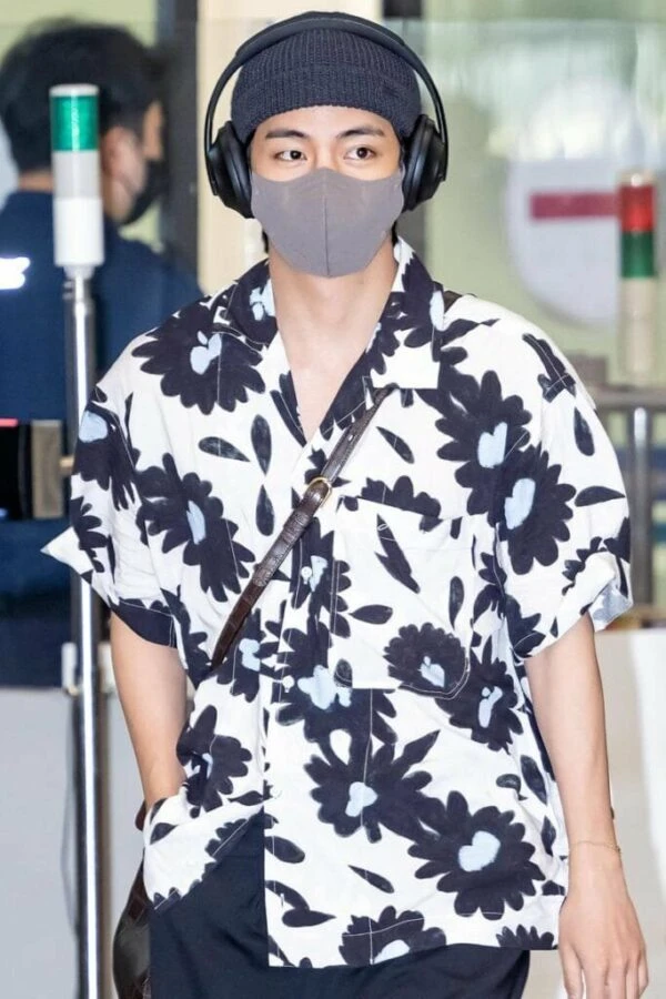 White Large Floral Pattern Shirt | Taehyung- BTS 4 White Large Floral Pattern Shirt | Taehyung- BTS - Image 2