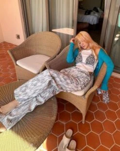 White Ribbed Square Pants | Hyoyeon - Girls Generation -Diva s Closet White Ribbed Square Pants Hyoyeon Girls Generation 2 600x750 1