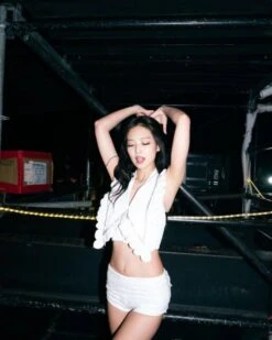 White Ruffled Big Collar Crop Top | Jennie - BlackPink -Diva s Closet White Ruffled Big Collar Crop Top Jennie BlackPink Idol 2 600x750 1