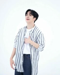White Striped Oversized Collared Shirt | Jaehyuk - Treasure -Diva s Closet White Striped Oversized Shirt Jaehyuk Treasure Idol scaled 600x750 1