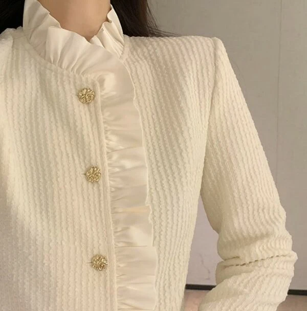 White Texture Ruffles Dress | Yeri - Red Velvet 6 White Texture Ruffles Dress | Yeri - Red Velvet - Image 4