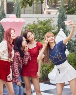 White Triple Buttoned Pleated Skirt | Lisa - BlackPink -Diva s Closet White Triple Buttoned Pleated Skirt Lisa BlackPink Idol 1 600x750 1