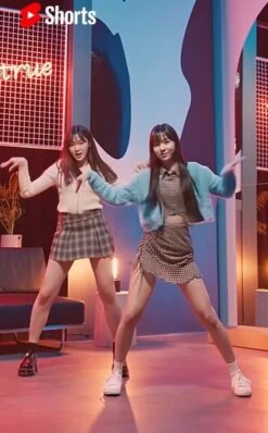 Black Irregular Plaid Top | Winter - Aespa -Diva s Closet Winter Aespa Irregular Plaid Blouse 16