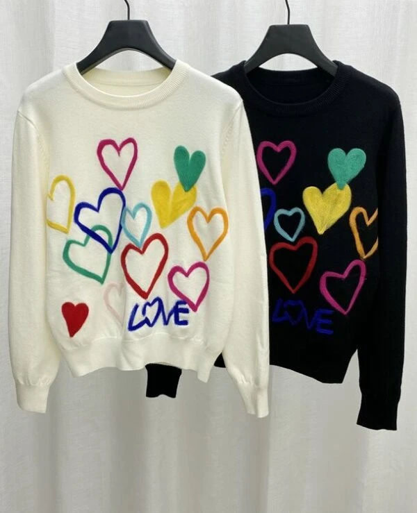 White Love Embroidered Sweatshirt | Xiumin - EXO 12 White Love Embroidered Sweatshirt | Xiumin - EXO - Image 10