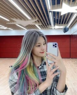 Grey Plaid Cropped Shirt | Yeji - ITZY -Diva s Closet Yeji ITZY Plaid Cropped Shirt 2 600x736 1