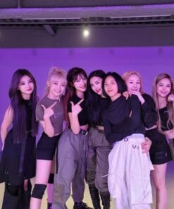 Black Detachable Pants | Yiren - Everglow 34 Black Detachable Pants | Yiren - Everglow -Diva s Closet Yiren Everglow Black Detachable Pants 3 600x720 1